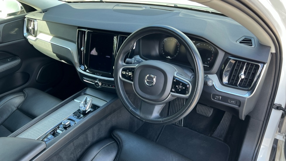 Used Volvo V60 2021 for sale - 75959707: Photo 9