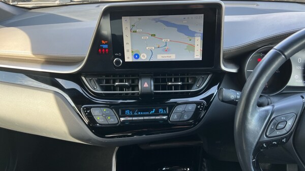 Used Toyota C-HR 2022 for sale - 76062237: Photo 12