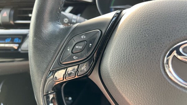 Used Toyota C-HR 2022 for sale - 76062237: Photo 23