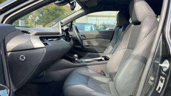 Used Toyota C-HR 2022 for sale - 76062237: Photo 37