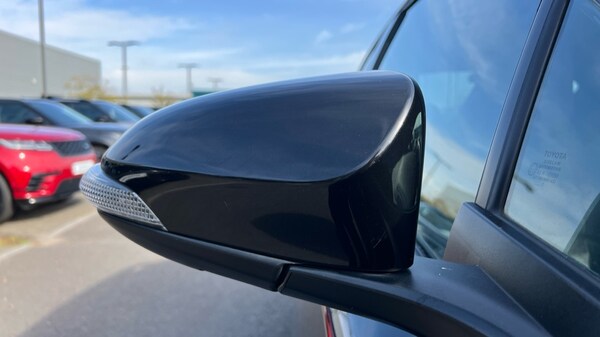 Used Toyota C-HR 2022 for sale - 76062237: Photo 42