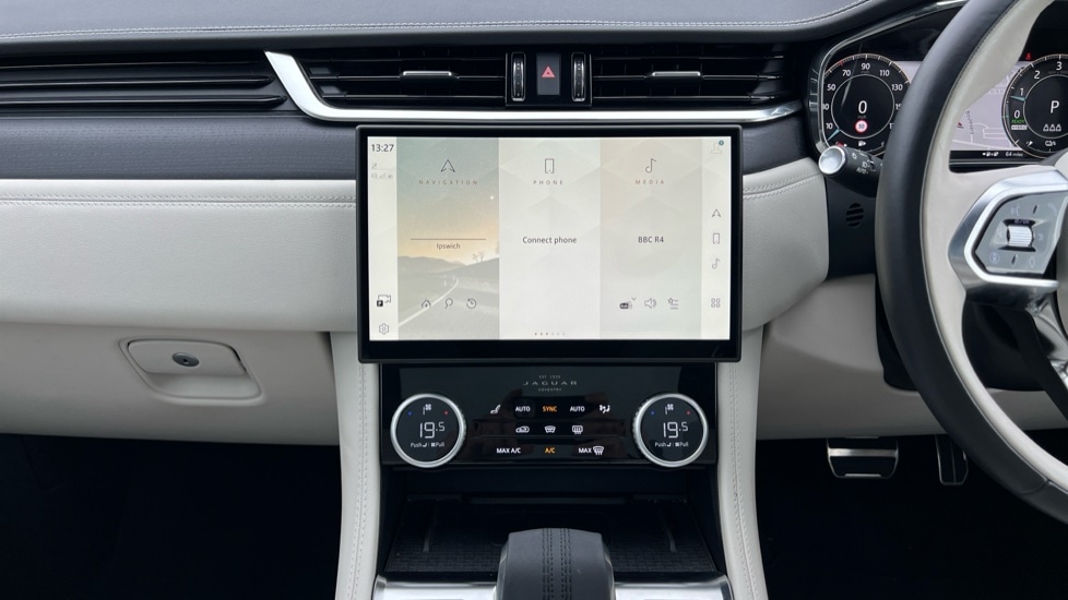 Used Jaguar F-Pace 2024 for sale - 76888739: Photo 14