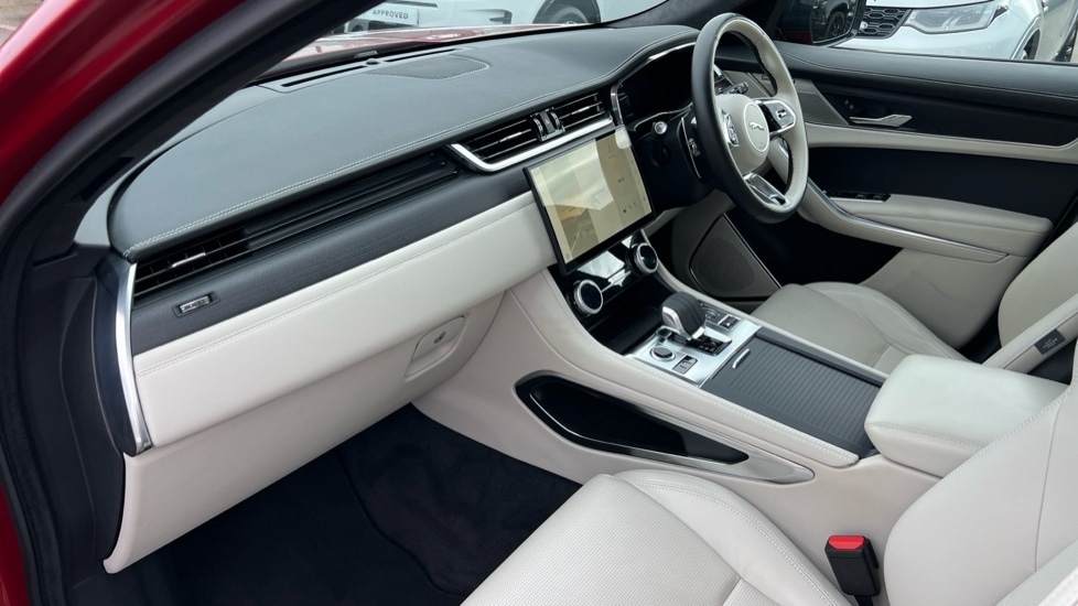 Used Jaguar F-Pace 2024 for sale - 76888739: Photo 33