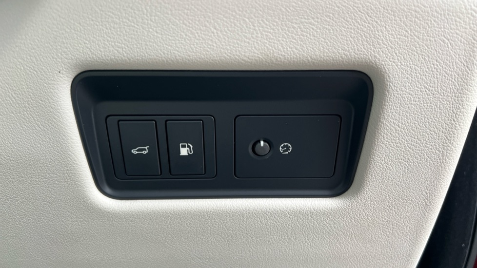 Used Jaguar F-Pace 2024 for sale - 76888739: Photo 48