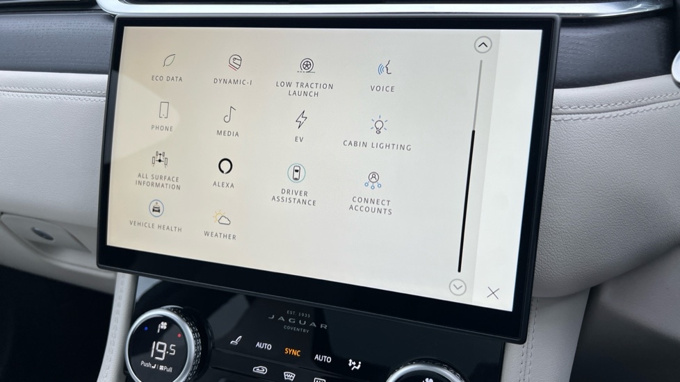 Used Jaguar F-Pace 2024 for sale - 76888739: Photo 68