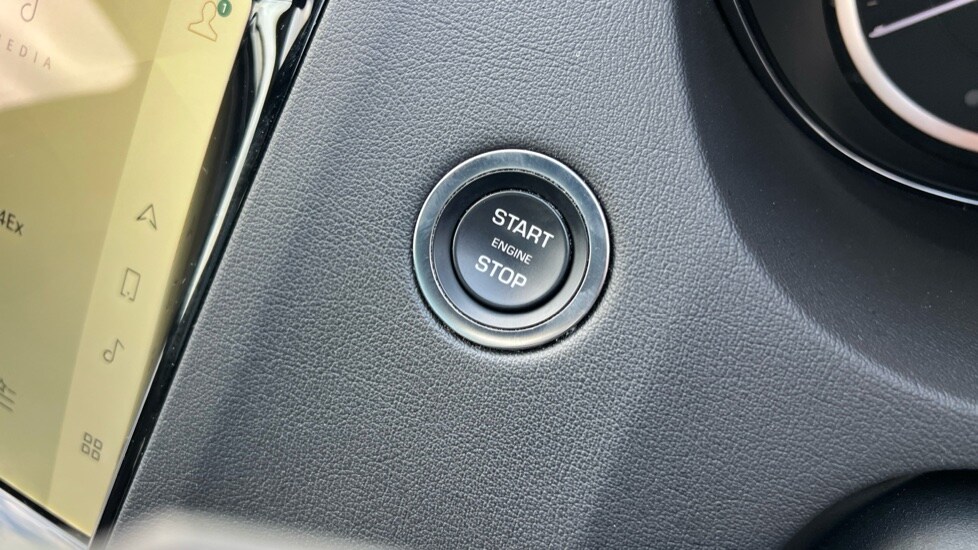 Used Jaguar E-Pace 2022 for sale - 76623426: Photo 42