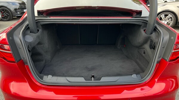 Used Jaguar XE 2023 for sale - 76265488: Photo 10