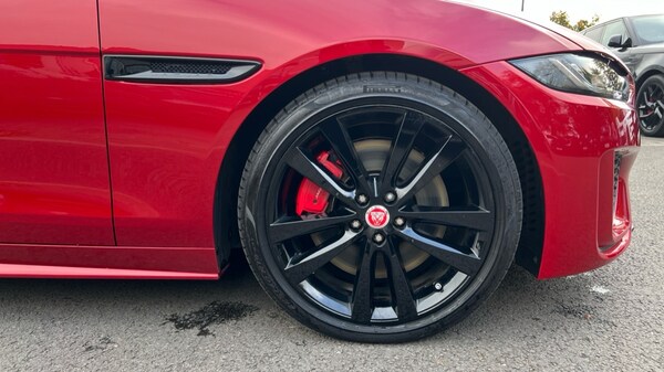 Used Jaguar XE 2023 for sale - 76265488: Photo 8