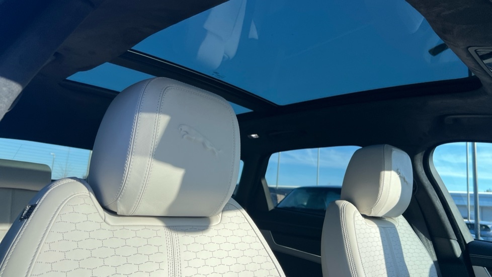 Used Jaguar F-Pace 2024 for sale - 76874668: Photo 21