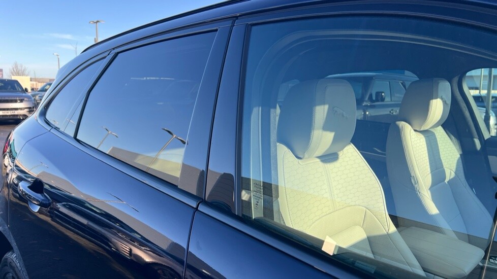 Used Jaguar F-Pace 2024 for sale - 76874668: Photo 37