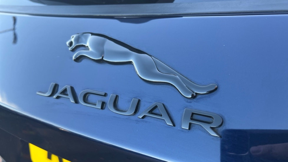 Used Jaguar F-Pace 2024 for sale - 76874668: Photo 56