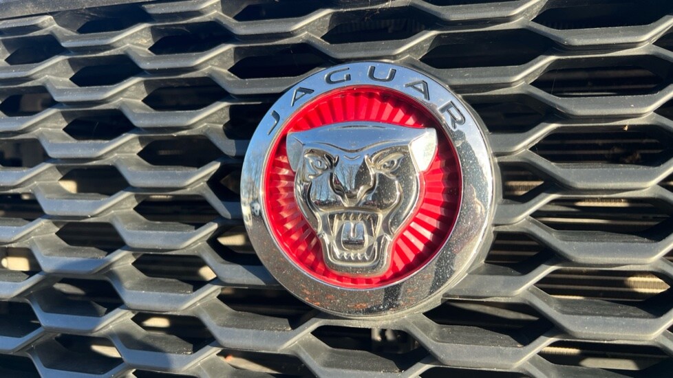 Used Jaguar E-Pace 2020 for sale - 76872354: Photo 23