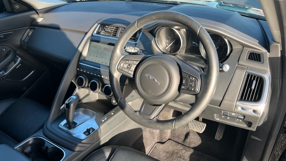 Used Jaguar E-Pace 2020 for sale - 76872354: Photo 32
