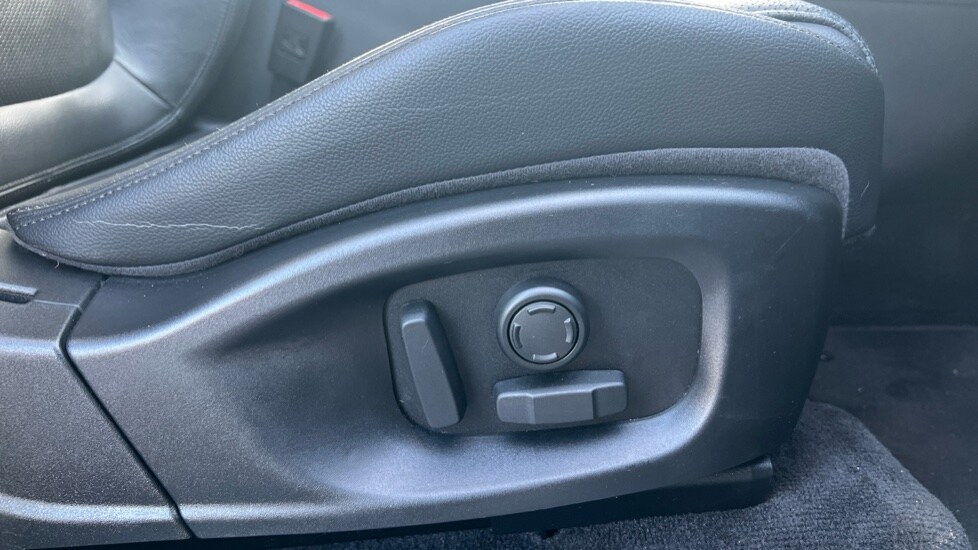 Used Jaguar E-Pace 2020 for sale - 76872354: Photo 37