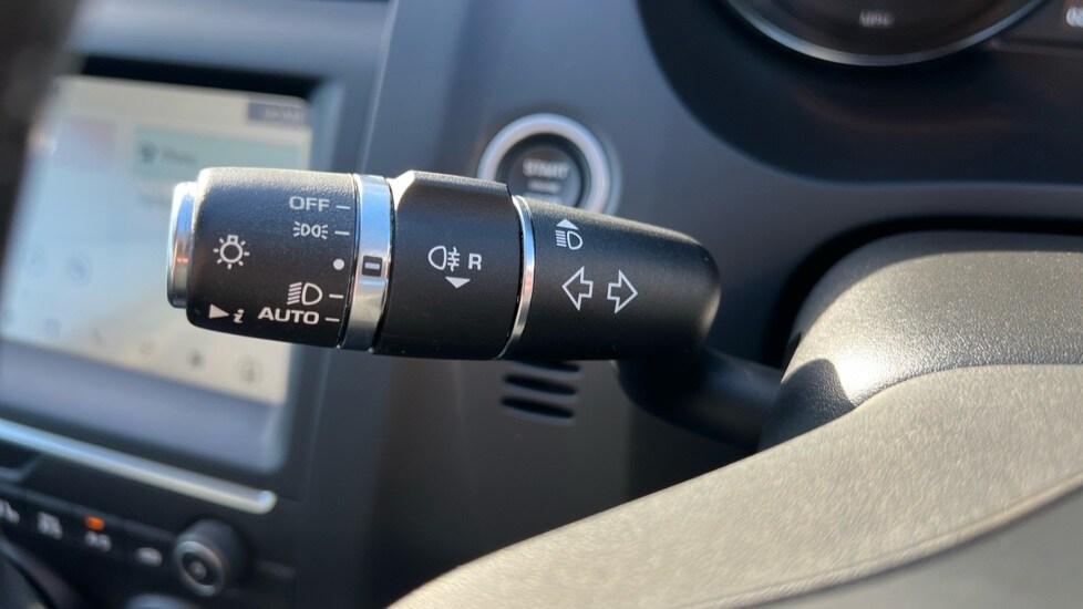 Used Jaguar E-Pace 2020 for sale - 76872354: Photo 60