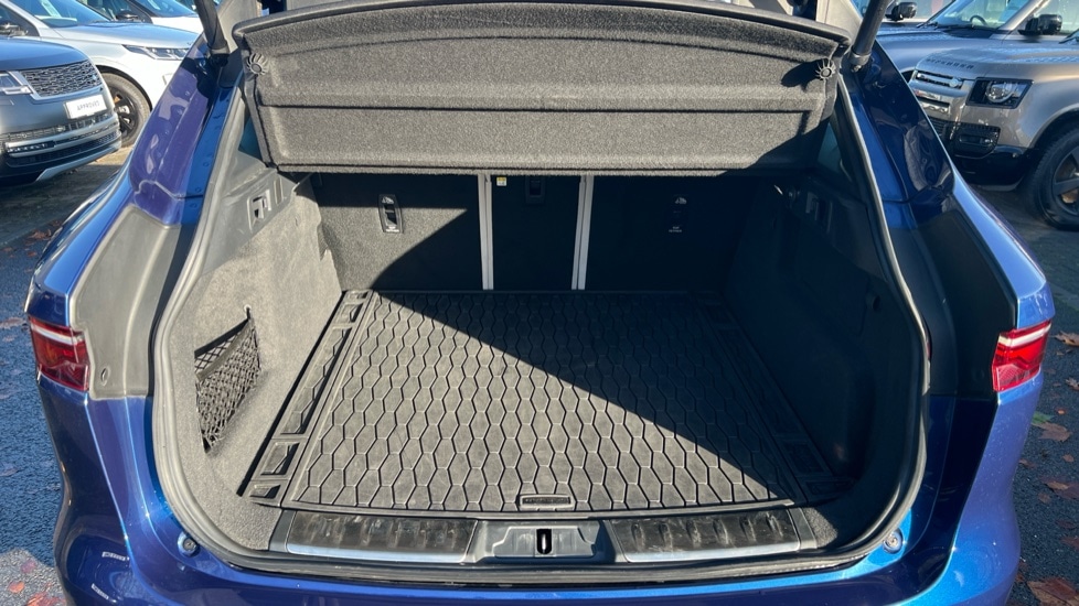 Used Jaguar F-Pace 2022 for sale - 76874662: Photo 10