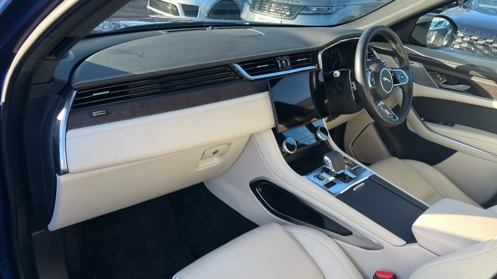 Used Jaguar F-Pace 2022 for sale - 76874662: Photo 33