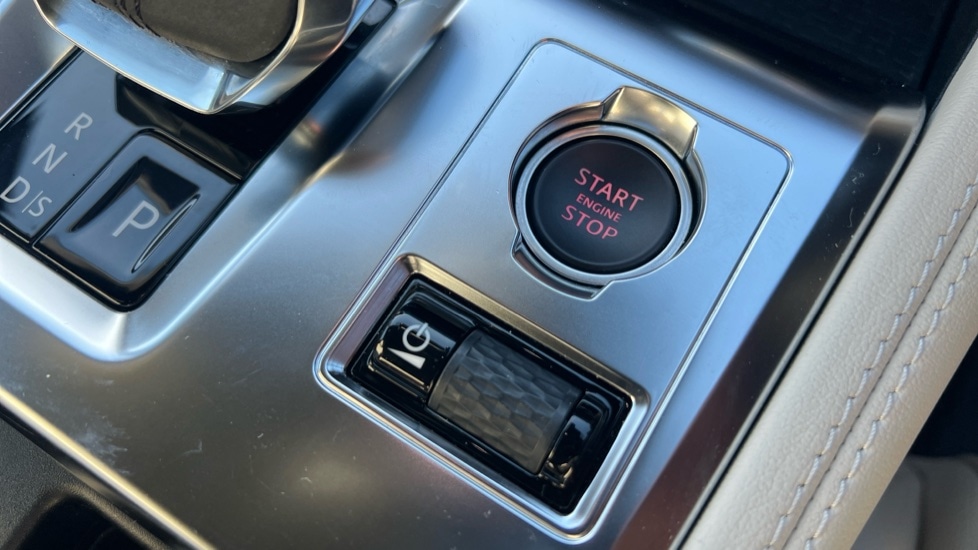 Used Jaguar F-Pace 2022 for sale - 76874662: Photo 40