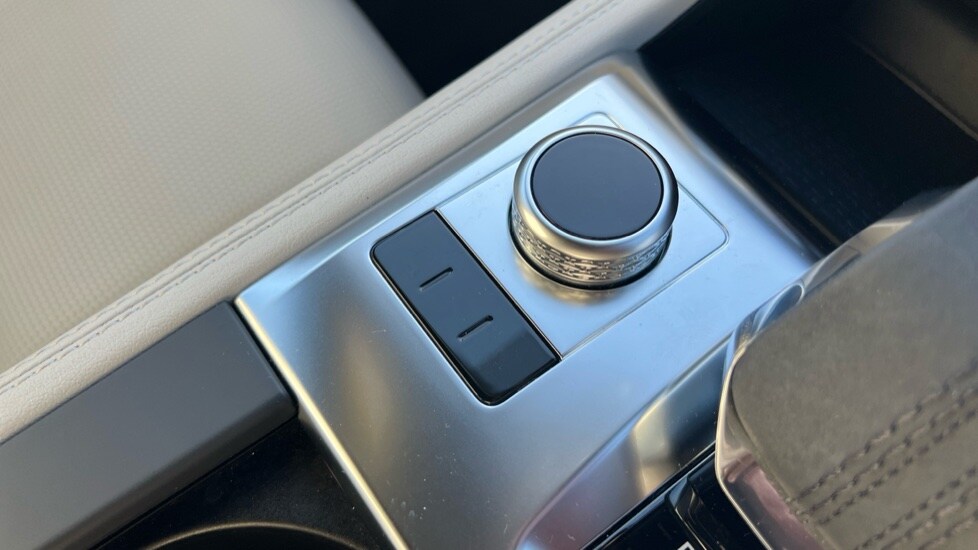 Used Jaguar F-Pace 2022 for sale - 76874662: Photo 41