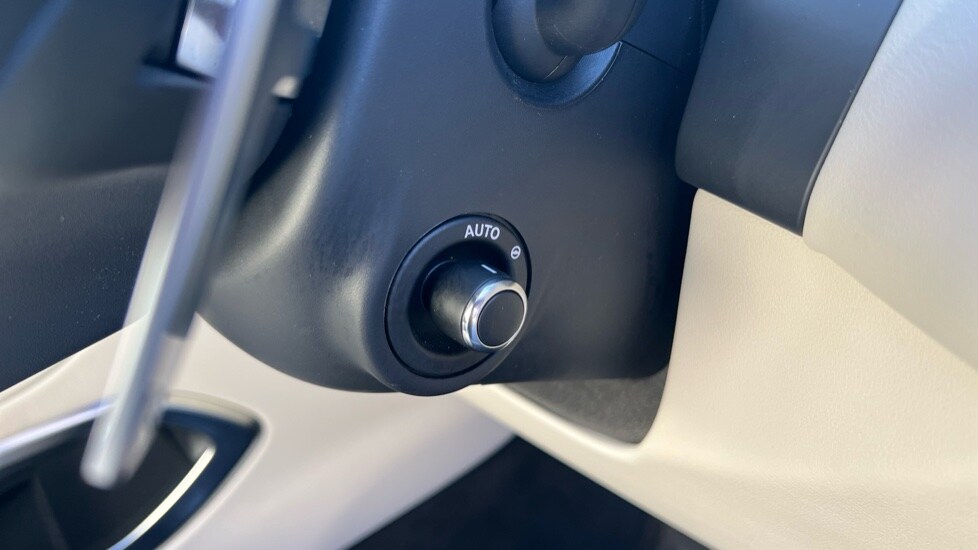 Used Jaguar F-Pace 2022 for sale - 76874662: Photo 43