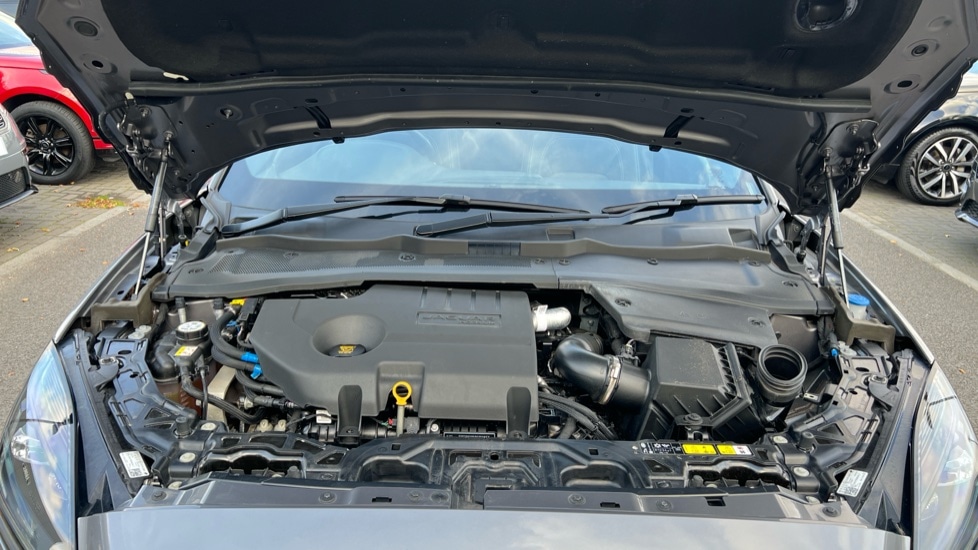 Used Jaguar E-Pace 2022 for sale - 76871334: Photo 34