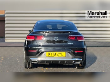 Used Mercedes-Benz GLC 2019 for sale - 76390105: Photo