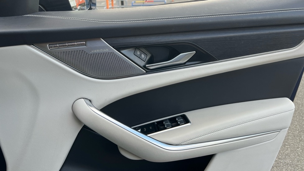Used Jaguar F-Pace 2021 for sale - 76161366: Photo 30