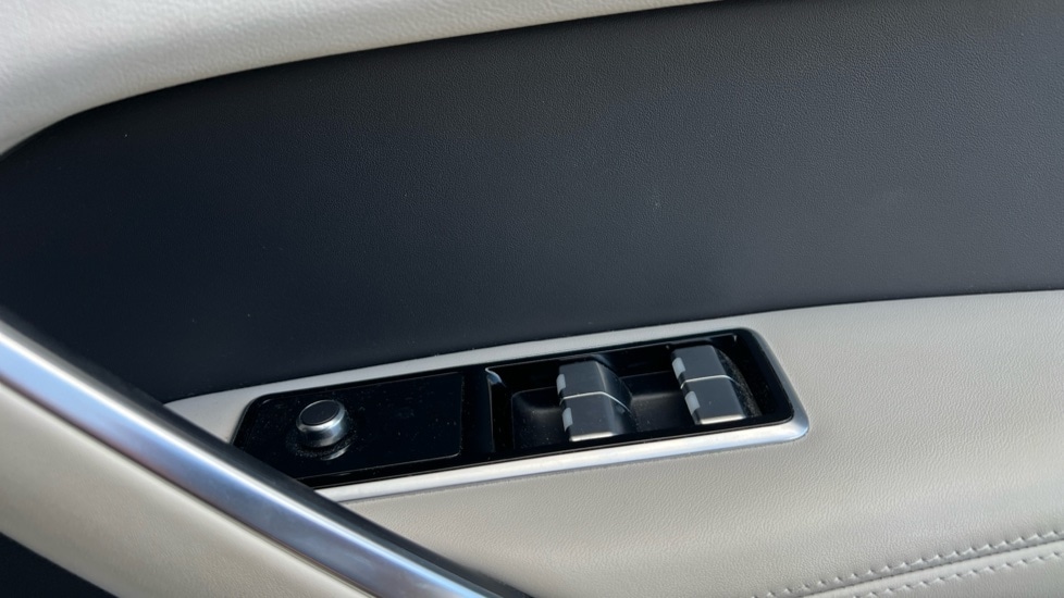 Used Jaguar F-Pace 2021 for sale - 76161366: Photo 51