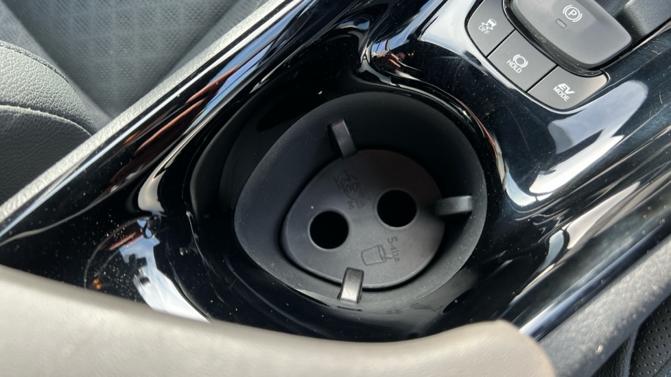 Used Toyota C-HR 2022 for sale - 76434875: Photo 47