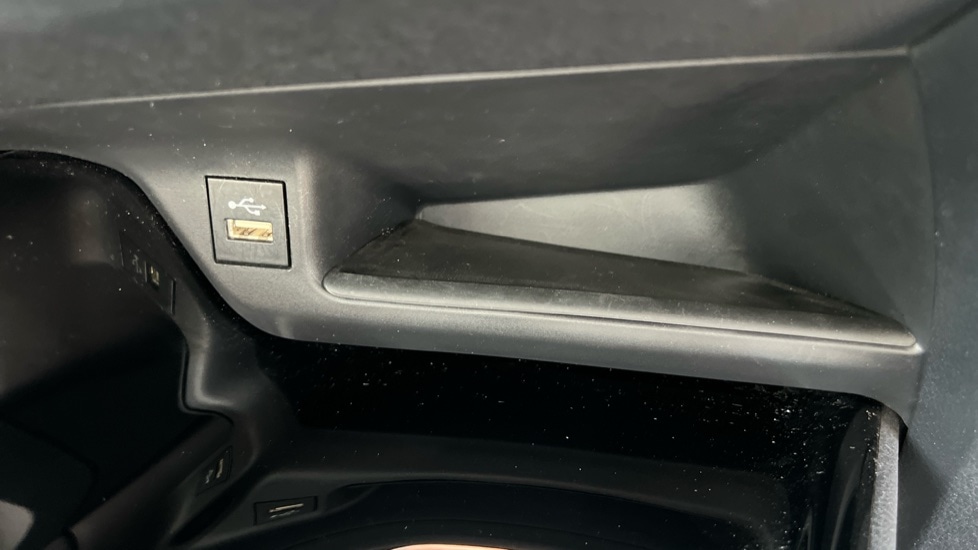 Used Toyota C-HR 2022 for sale - 76434875: Photo 50