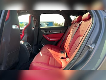 Used Jaguar F-Pace 2023 for sale - 75509559: Photo