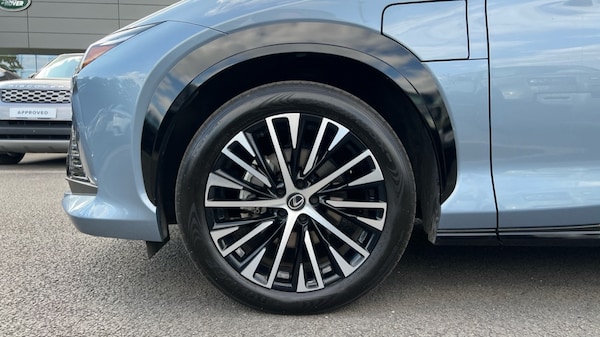Used Lexus RZ 2024 for sale - 75471683: Photo 17