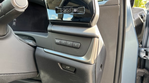 Used Lexus RZ 2024 for sale - 75471683: Photo 53