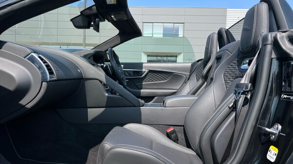 Used Jaguar F-Type 2022 for sale - 76244554: Photo 3