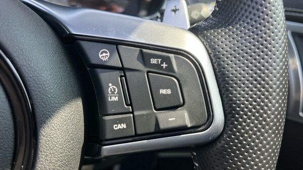 Used Jaguar F-Type 2022 for sale - 76244554: Photo 47