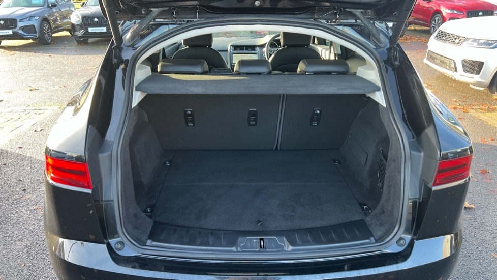 Used Jaguar E-Pace 2020 for sale - 76731654: Photo 10