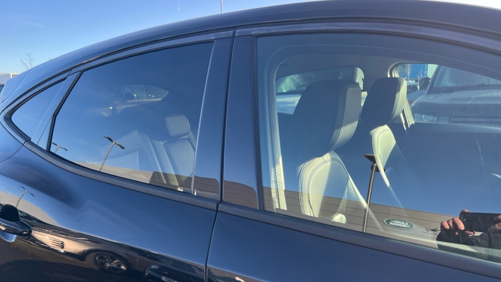 Used Jaguar E-Pace 2020 for sale - 76731654: Photo 36