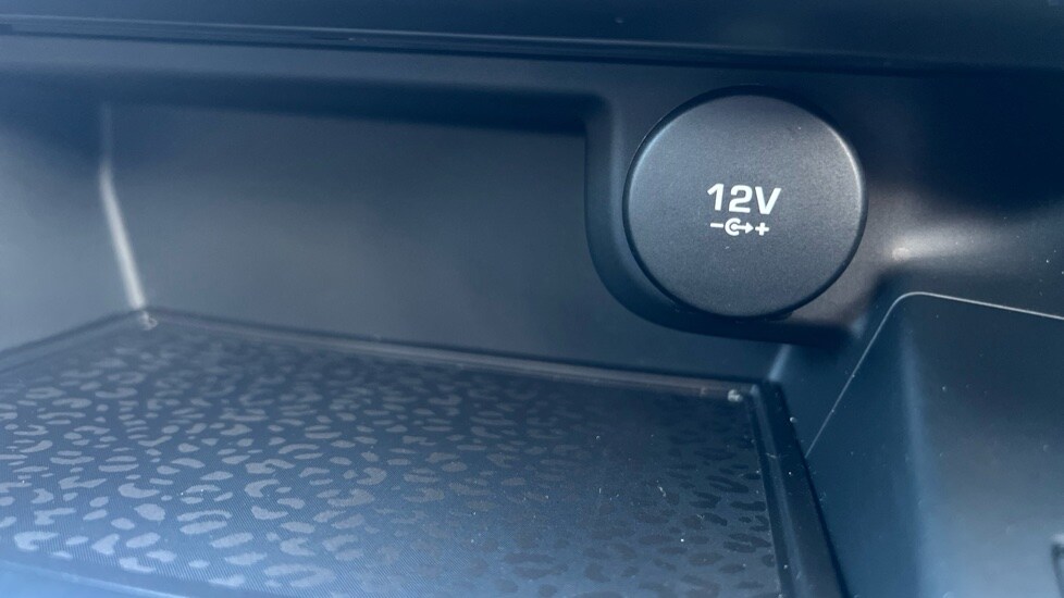 Used Jaguar E-Pace 2020 for sale - 76731654: Photo 67