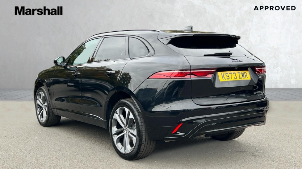 Used Jaguar F-Pace 2023 for sale - 76117043: Photo 2