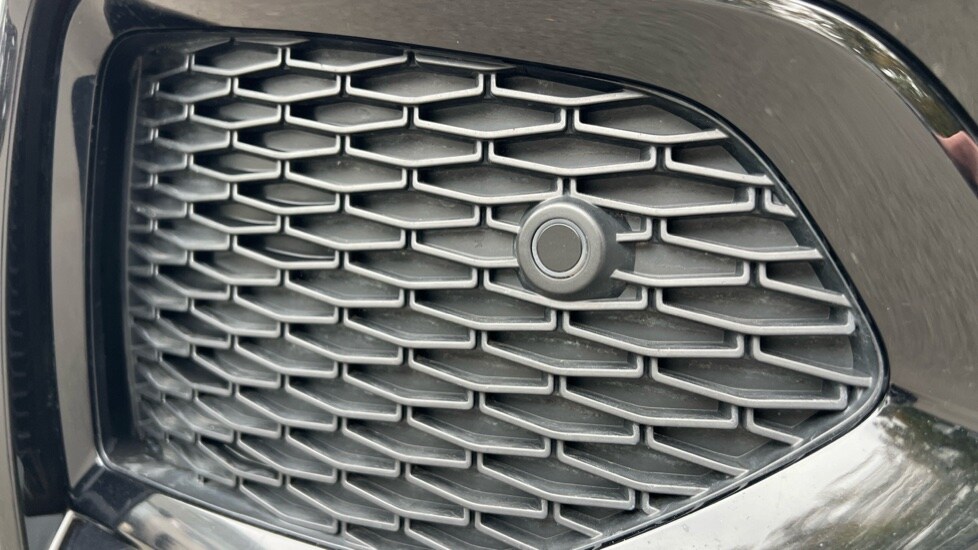 Used Jaguar F-Pace 2023 for sale - 76117043: Photo 24