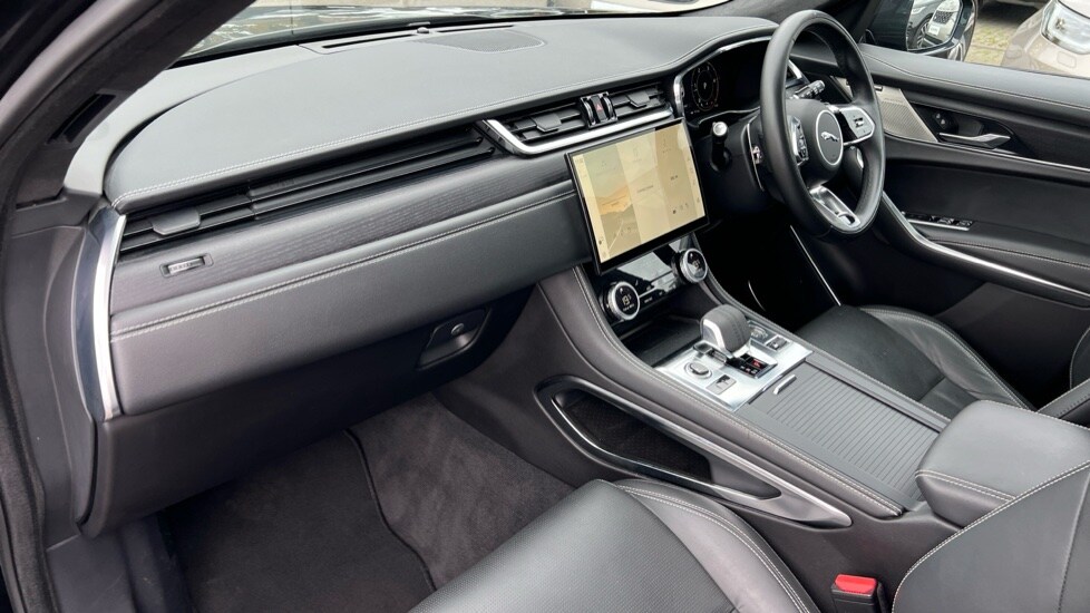 Used Jaguar F-Pace 2023 for sale - 76117043: Photo 33