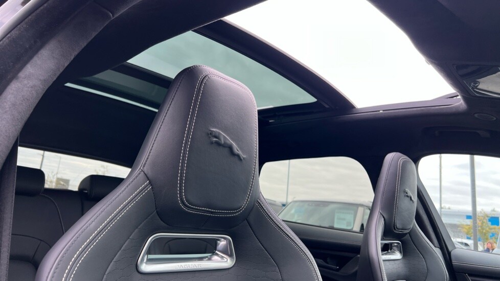 Used Jaguar F-Pace 2023 for sale - 76117043: Photo 38