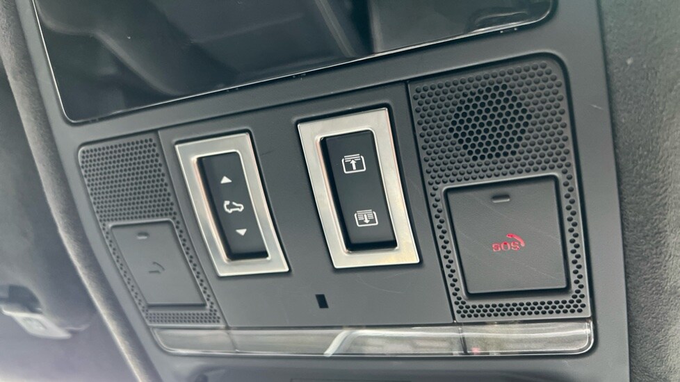 Used Jaguar F-Pace 2023 for sale - 76117043: Photo 39