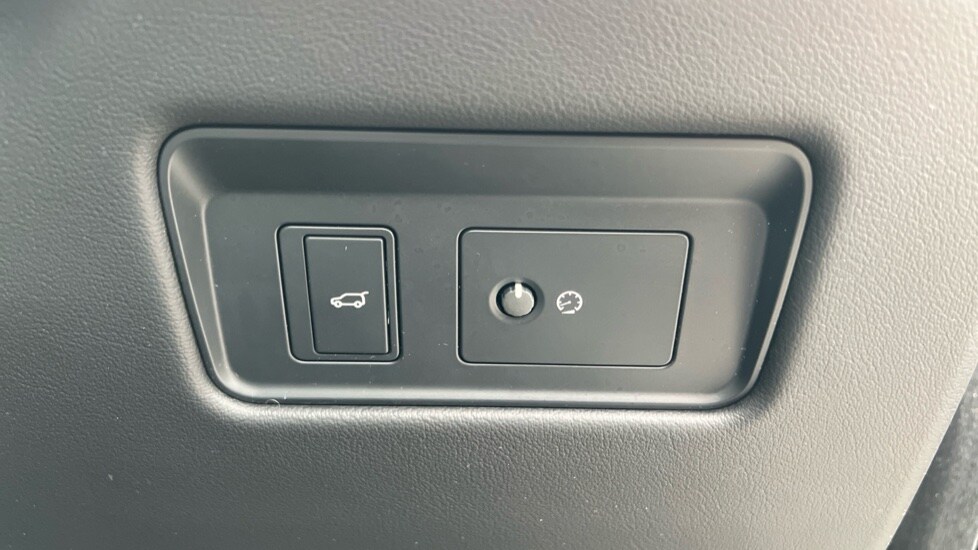 Used Jaguar F-Pace 2023 for sale - 76117043: Photo 48