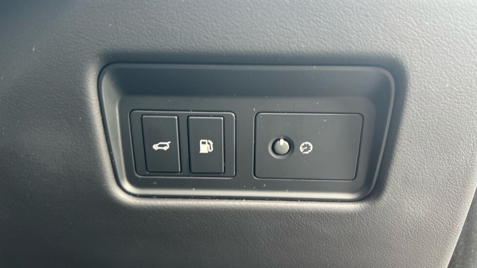 Used Jaguar F-Pace 2024 for sale - 76116739: Photo 44