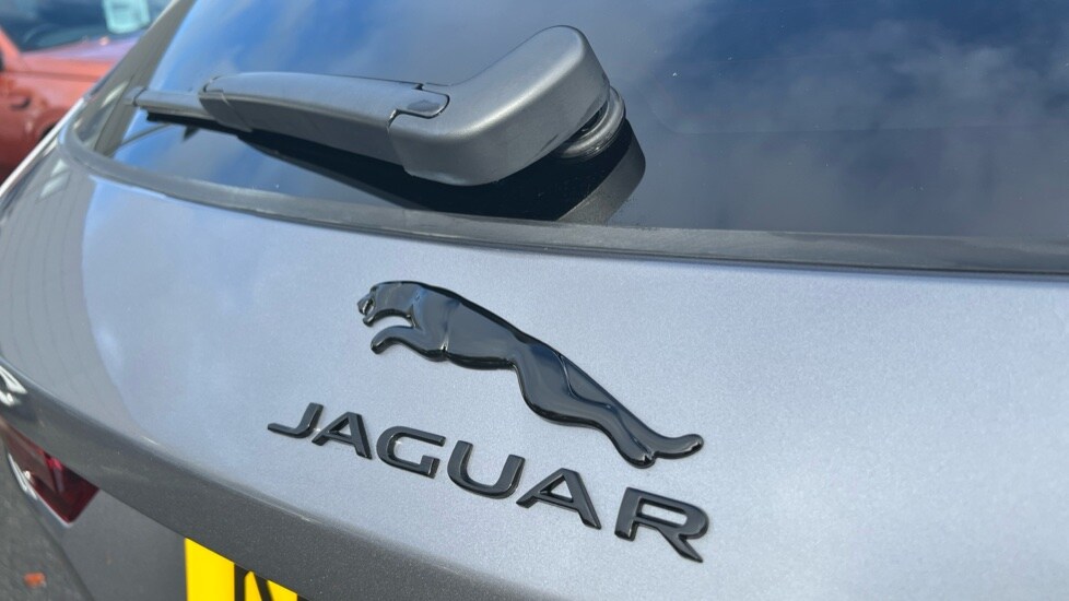 Used Jaguar F-Pace 2024 for sale - 76116739: Photo 52