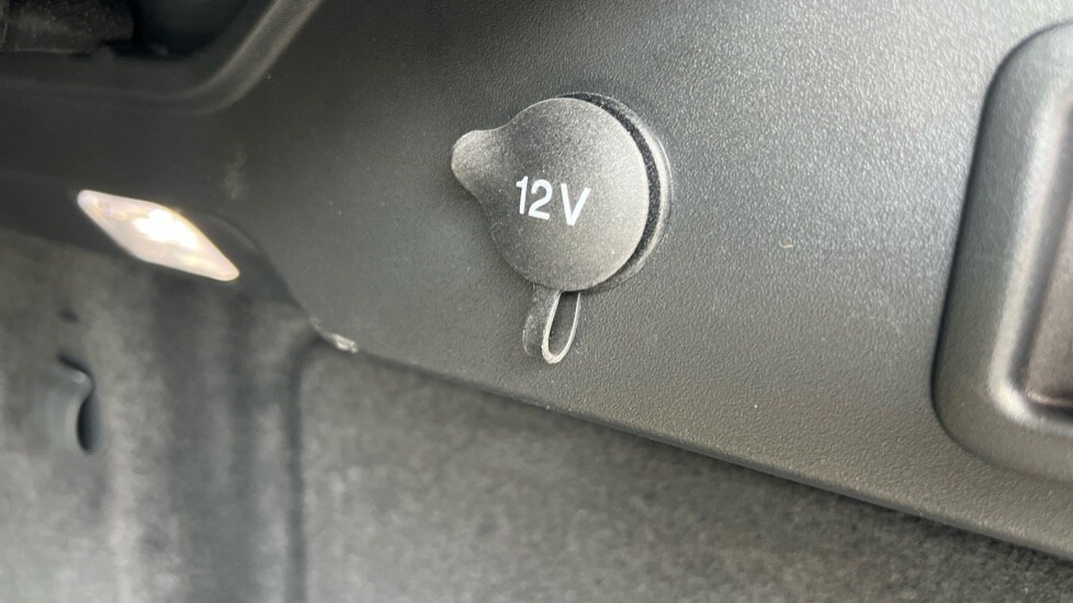 Used Jaguar F-Pace 2024 for sale - 76116739: Photo 54