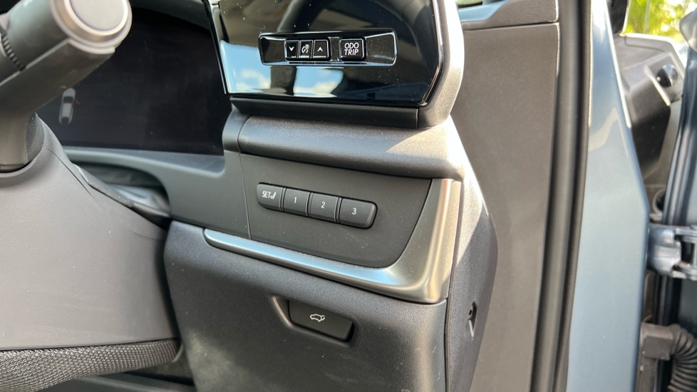 Used Lexus RZ 2024 for sale - 76587060: Photo 53