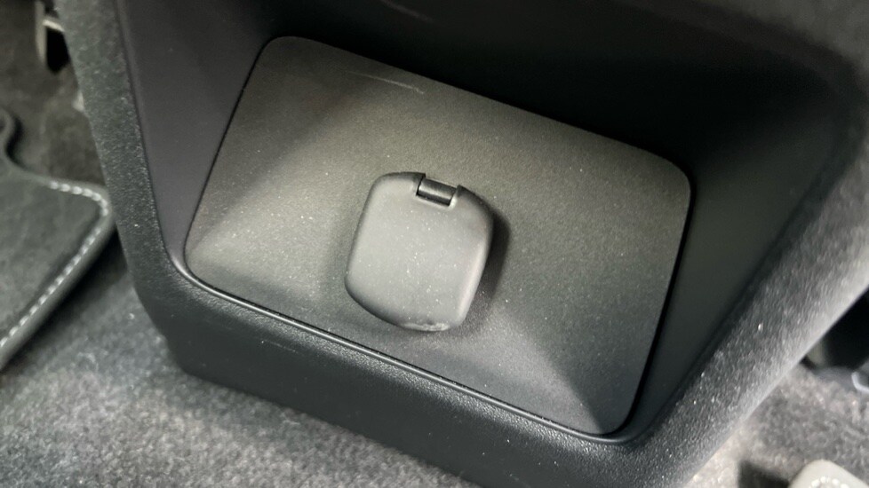 Used Lexus RZ 2024 for sale - 76587060: Photo 57