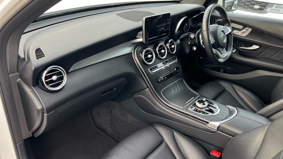 Used Mercedes-Benz GLC 2018 for sale - 76872854: Photo 10